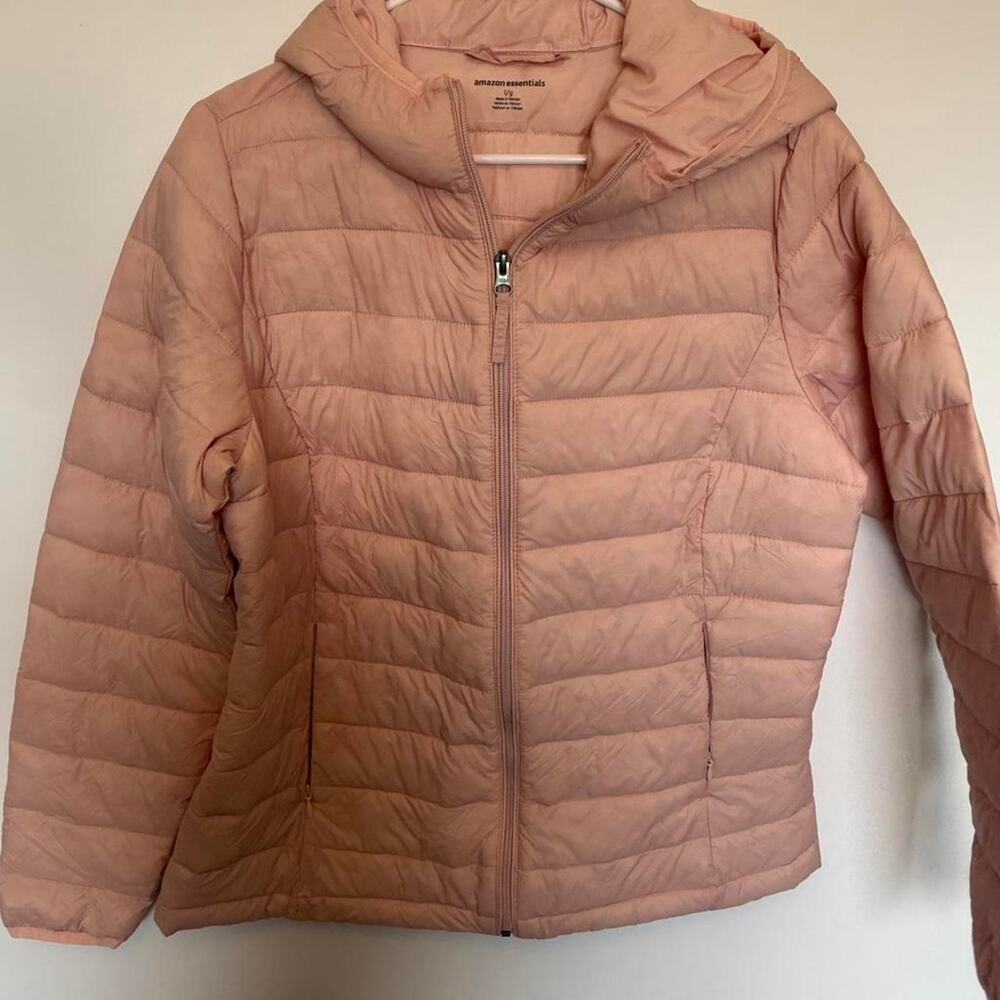 Amazon essentials puffy jacket in